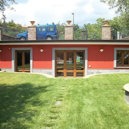 Daisy Magnolia House